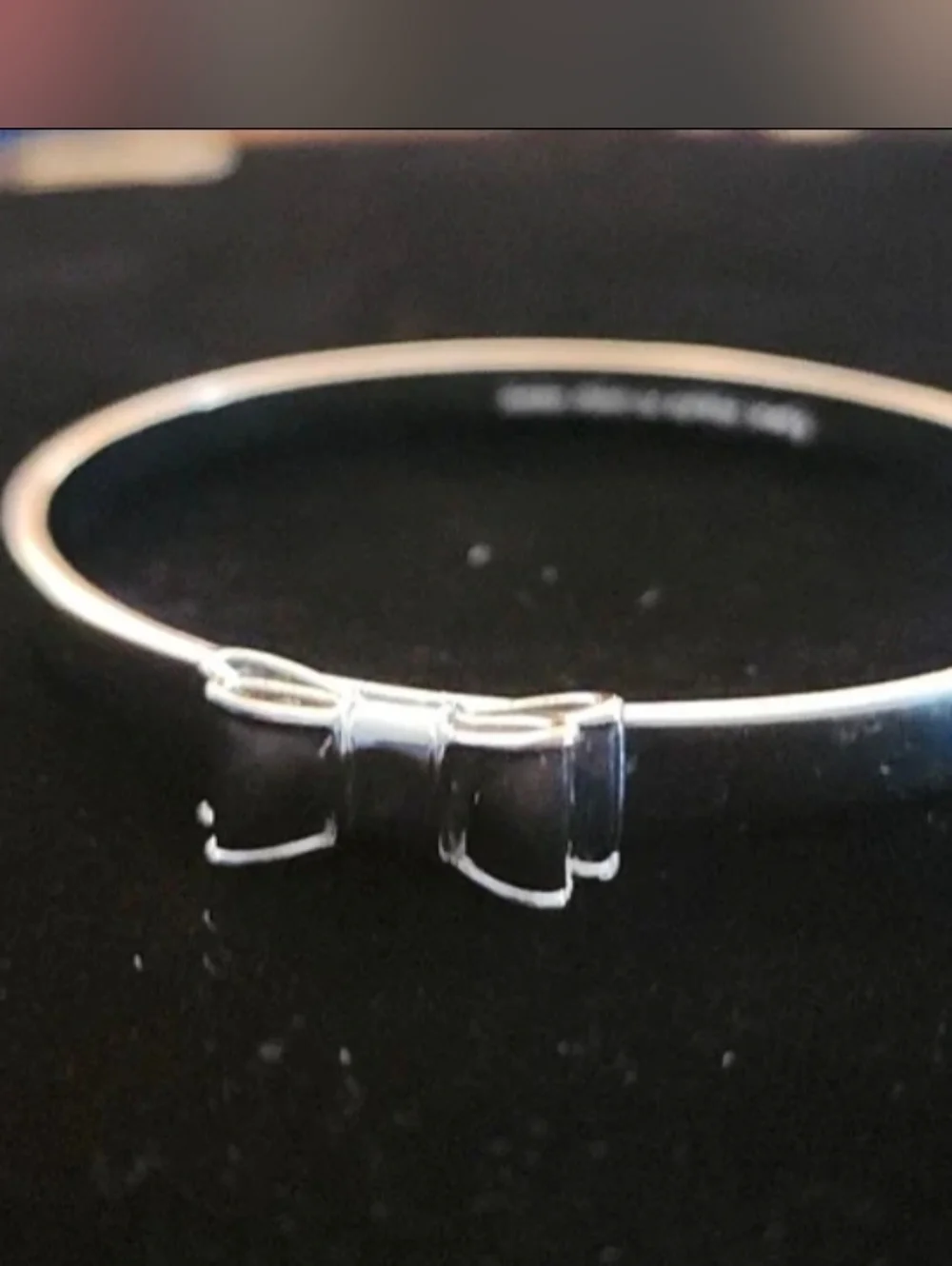 Kate Spade New York 'Take a Bow' Silver Tone Bangle Bracelet 2.5" - Picture 7 of 8
